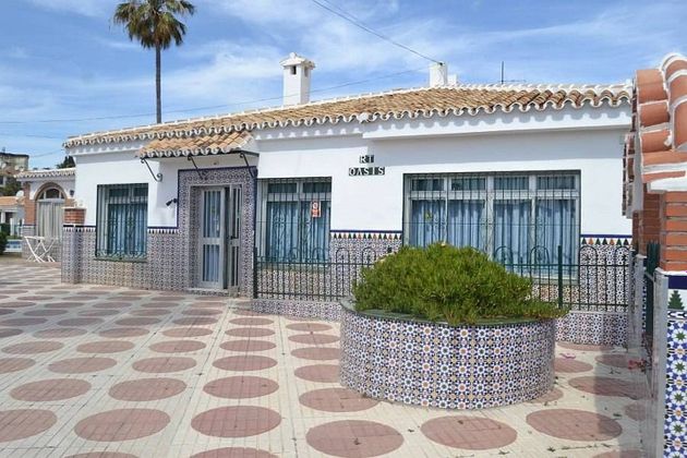 Foto 2 de Local en venta en La Cala Mijas con terraza y piscina