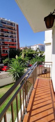 Foto 2 de Alquiler de piso en Zona Puerto Deportivo de 2 habitaciones con terraza y piscina