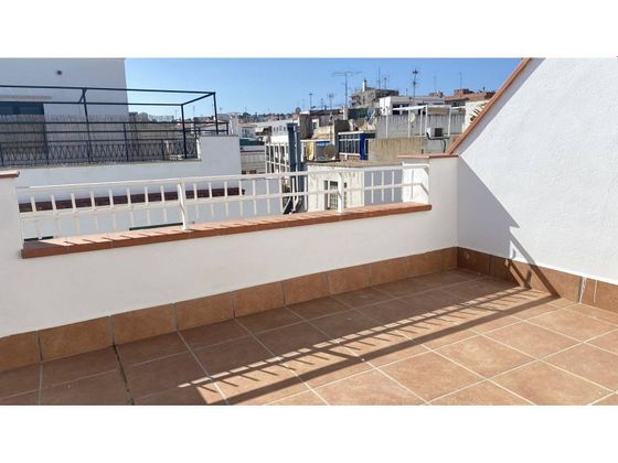 Foto 2 de Ático en venta en Els Molins - La Devesa - El Poble-sec de 2 habitaciones con terraza y balcón