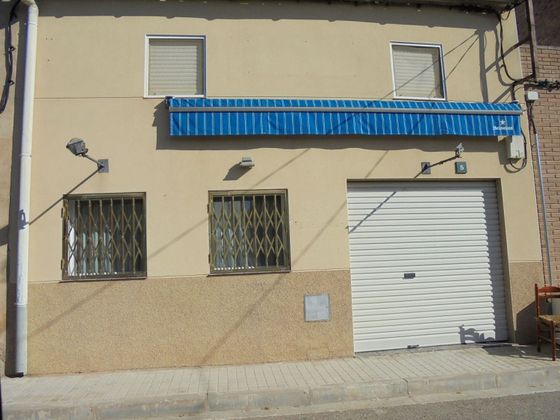 Foto 1 de Venta de casa en calle Del Pla D'urgell de 4 habitaciones con terraza y aire acondicionado