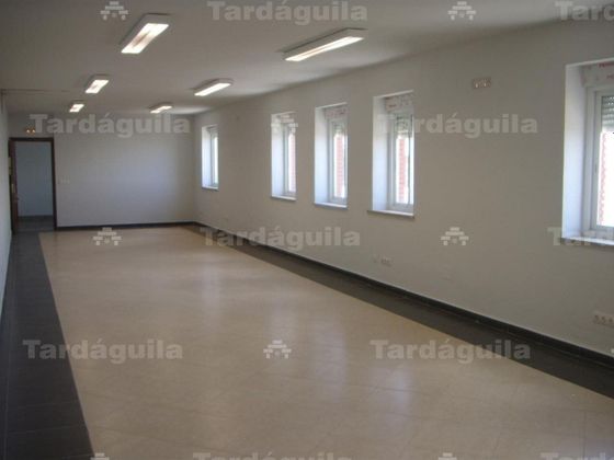 Foto 1 de Alquiler de oficina en Villares de la Reina de 120 m²
