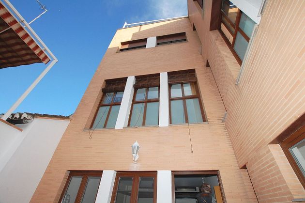 Foto 2 de Casa adossada en venda a Barrio de Zaidín de 3 habitacions amb terrassa i aire acondicionat