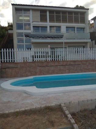 Foto 2 de Xalet en venda a Abrera de 4 habitacions amb terrassa i piscina