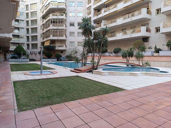 Foto 2 de Pis en venda a Barenys de 2 habitacions amb terrassa i piscina