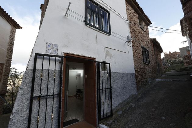 Foto 2 de Casa en venta en Aranda de Moncayo de 4 habitaciones con terraza y calefacción
