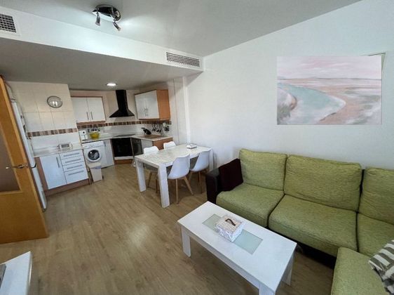 Foto 2 de Pis en venda a Riba-roja de Túria de 3 habitacions amb garatge i balcó