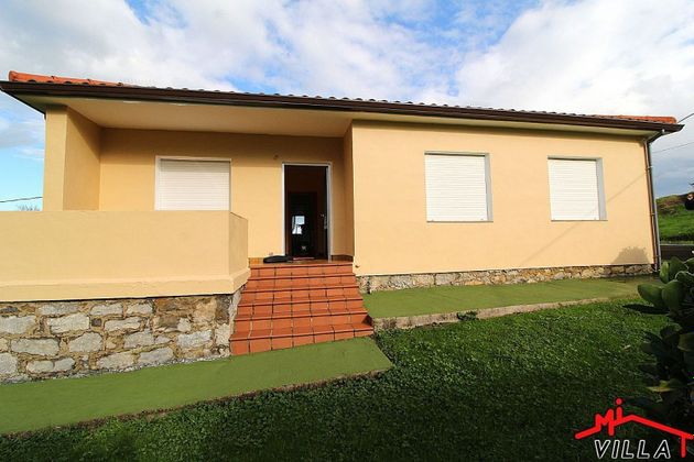 Foto 1 de Casa rural en venta en Bareyo de 3 habitaciones con terraza