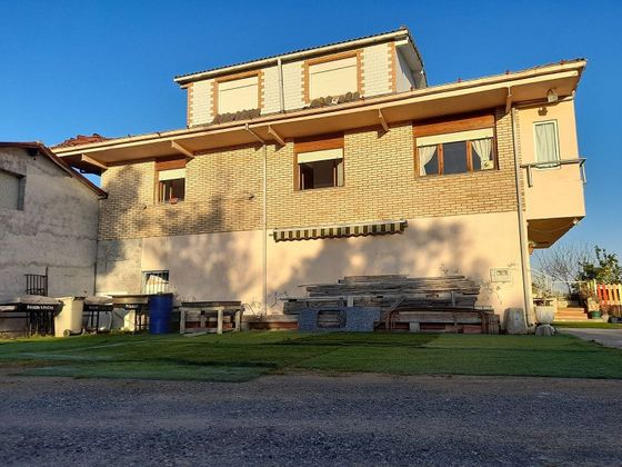 Foto 2 de Xalet en venda a Bárcena de Cicero de 4 habitacions amb terrassa i garatge