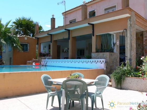Foto 1 de Xalet en venda a Ayuntamiento - Centro de 3 habitacions amb terrassa i piscina