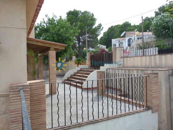 Foto 2 de Chalet en venta en Oliva pueblo de 8 habitaciones con terraza y garaje
