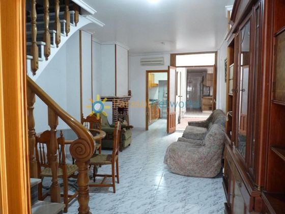Foto 1 de Casa en venda a Oliva pueblo de 4 habitacions amb terrassa i aire acondicionat