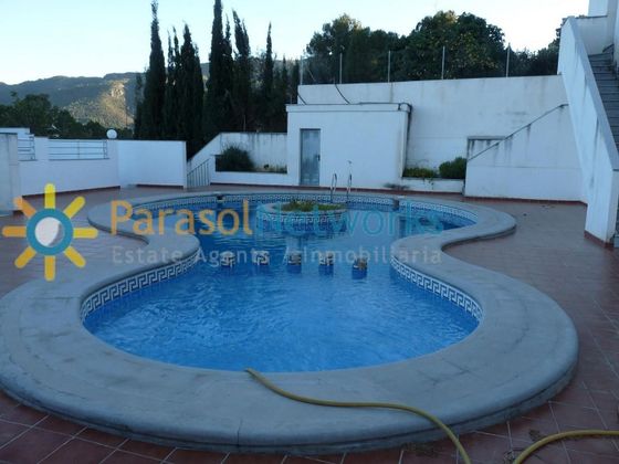 Foto 1 de Venta de casa adosada en Adsubia de 4 habitaciones con terraza y piscina