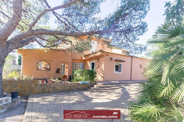 Foto 1 de Casa rural en venda a Serra de 5 habitacions amb terrassa i piscina