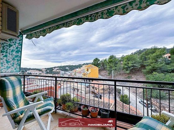 Foto 1 de Pis en venda a Serra de 3 habitacions amb terrassa i balcó