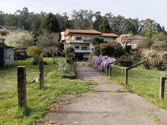 Foto 1 de Casa adossada en venda a Matamá - Beade - Bembrive - Valádares - Zamáns de 4 habitacions amb terrassa i jardí