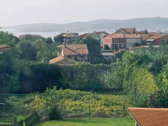 Foto 1 de Chalet en venta en Travesía de Vigo - San Xoán de 3 habitaciones con terraza y jardín