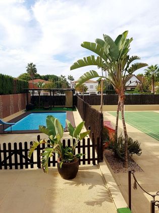 Foto 1 de Venta de chalet en Chilches (Castellón/Castelló) de 3 habitaciones con terraza y piscina