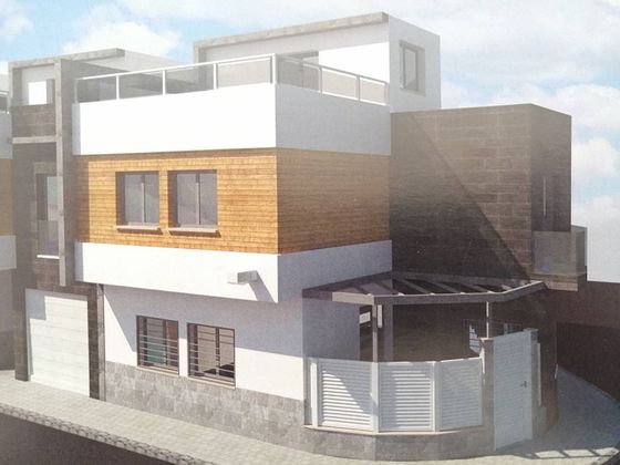 Foto 1 de Venta de casa en Huétor Tájar de 4 habitaciones con terraza y balcón