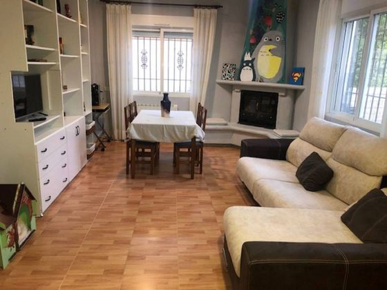 Foto 1 de Xalet en venda a Villanueva Mesía de 4 habitacions amb garatge
