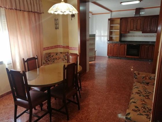 Foto 2 de Casa en venda a Huétor Tájar de 5 habitacions amb terrassa i garatge