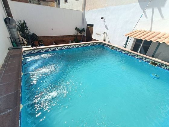 Foto 1 de Casa en venda a Huétor Tájar de 7 habitacions amb piscina i balcó