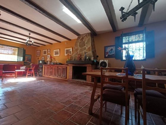 Foto 2 de Casa en venda a Montefrío de 3 habitacions amb piscina i jardí