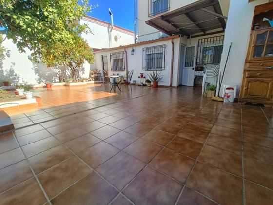 Foto 2 de Casa en venda a Huétor Tájar de 4 habitacions amb terrassa i garatge