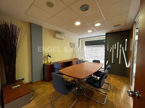 Foto 1 de Oficina en alquiler en Les Fonts de 277 m²