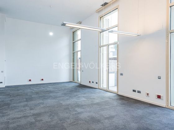 Foto 2 de Oficina en alquiler en La Dreta de l'Eixample con terraza y aire acondicionado