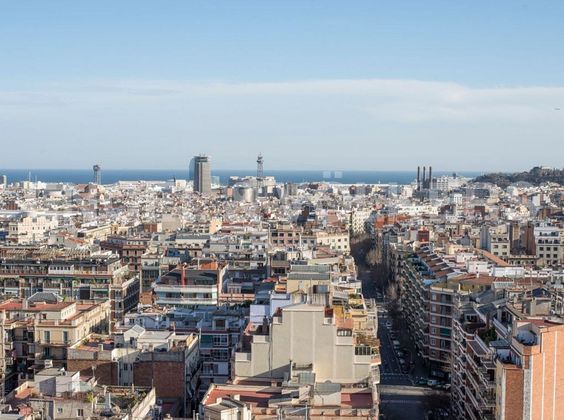 Foto 2 de Garaje en venta en La Dreta de l'Eixample de 5 m²