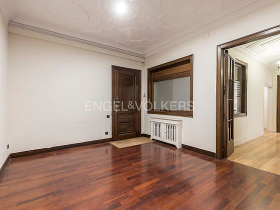Foto 2 de Oficina en venta en Sant Gervasi - Galvany con terraza y calefacción