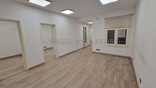 Foto 2 de Oficina en venta en El Gòtic de 140 m²
