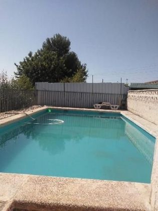 Foto 1 de Casa en venda a Onda de 4 habitacions amb terrassa i piscina