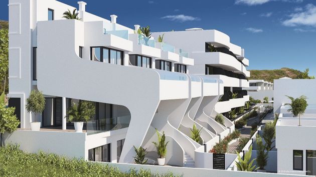 Foto 1 de Casa en venda a Urbanizaciones de 4 habitacions amb terrassa