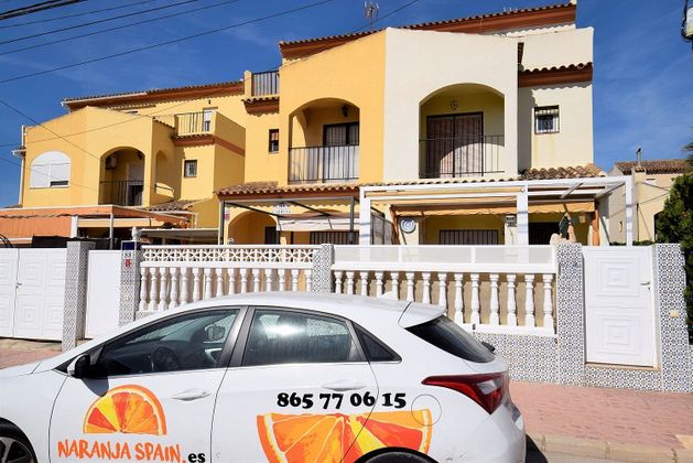 Foto 1 de Venta de casa en calle Atenas de 4 habitaciones con terraza y piscina