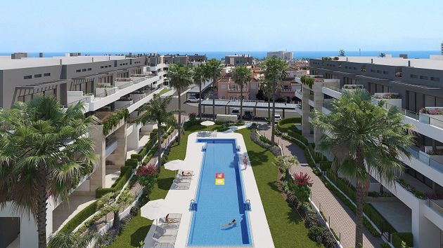 Foto 2 de Àtic en venda a Playa Flamenca - Punta Prima de 2 habitacions amb terrassa i piscina