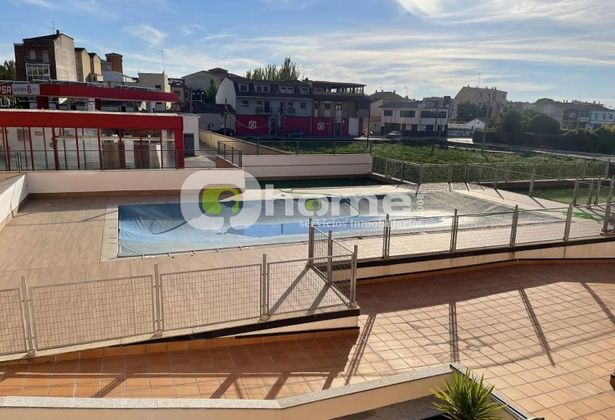Foto 1 de Pis en venda a calle Del Amor de Dios de 3 habitacions amb terrassa i piscina