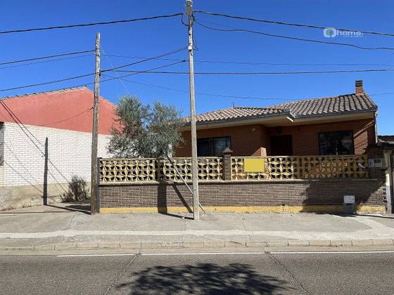 Foto 1 de Casa adossada en venda a Valcabado de 3 habitacions amb garatge i calefacció