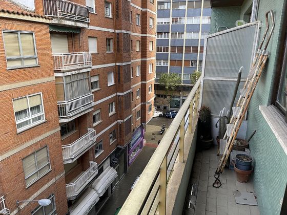 Foto 2 de Pis en venda a calle Condes de Alba y Aliste de 3 habitacions amb terrassa i calefacció