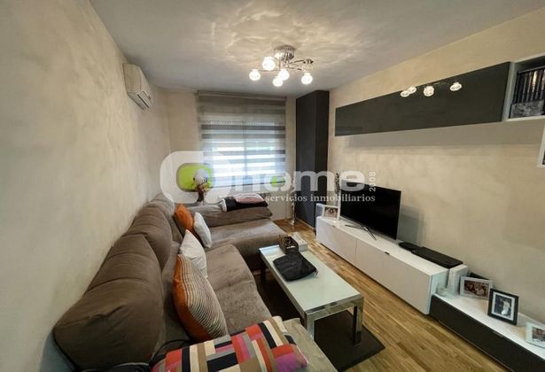Foto 1 de Dúplex en venda a calle De Alonso de Tejada de 4 habitacions amb terrassa i balcó