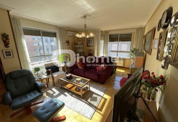 Foto 1 de Piso en venta en calle Santa Teresa de 4 habitaciones con terraza y aire acondicionado