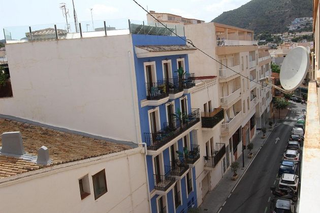 Foto 1 de Pis en venda a Zona Pueblo de 3 habitacions amb terrassa i balcó