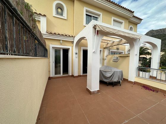 Foto 1 de Casa adosada en venta en Zona Puerto Blanco - Maryvilla de 3 habitaciones con terraza y piscina