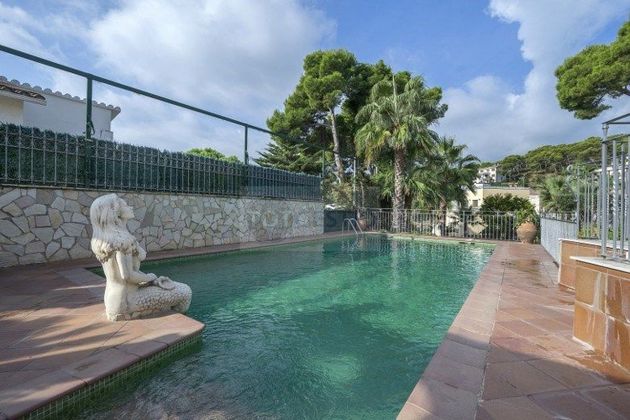Foto 2 de Xalet en venda a Torre Valentina-Mas Vilar de La Mutxada-Treumal de 8 habitacions amb terrassa i piscina