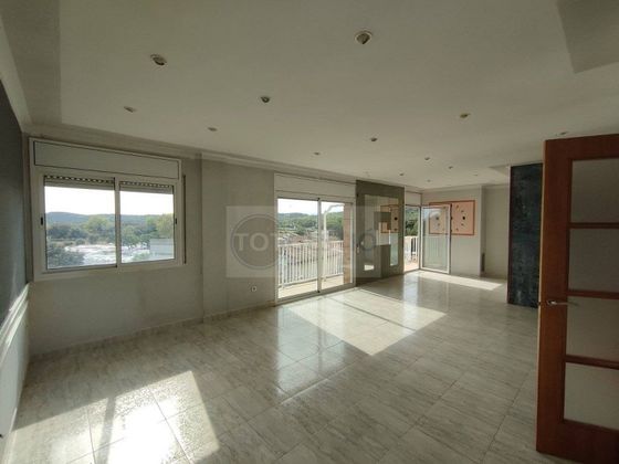 Foto 1 de Àtic en venda a Santa Cristina d'Aro de 5 habitacions amb terrassa i balcó