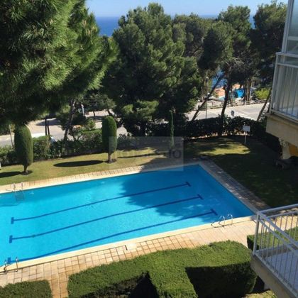 Foto 1 de Pis en venda a Torre Valentina-Mas Vilar de La Mutxada-Treumal de 2 habitacions amb terrassa i piscina