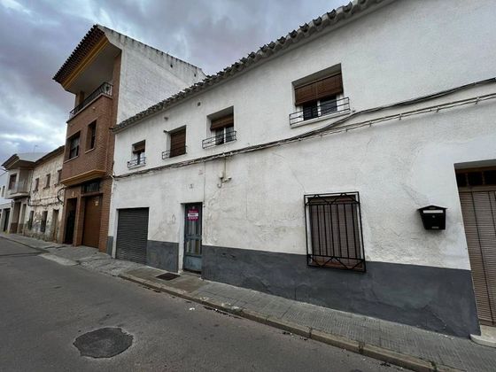 Foto 1 de Venta de casa en Villarrobledo de 2 habitaciones y 79 m²