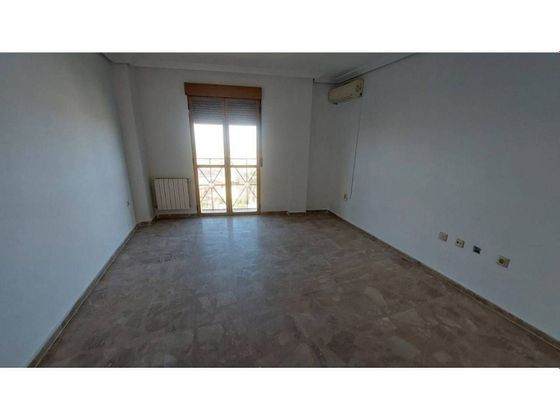 Foto 1 de Piso en venta en Chinchilla de Monte-Aragón de 3 habitaciones con calefacción