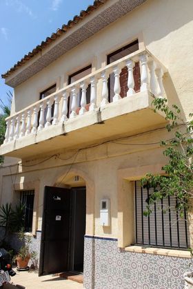 Foto 1 de Casa adossada en venda a Palma de Gandía de 3 habitacions amb terrassa