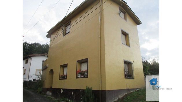 Foto 2 de Venta de chalet en Guriezo de 4 habitaciones con terraza y garaje